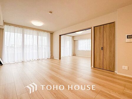 ご家族やお客様との時間など、多くの時を刻む空間。何気なく過ぎる時でさえも上質なひと時に。