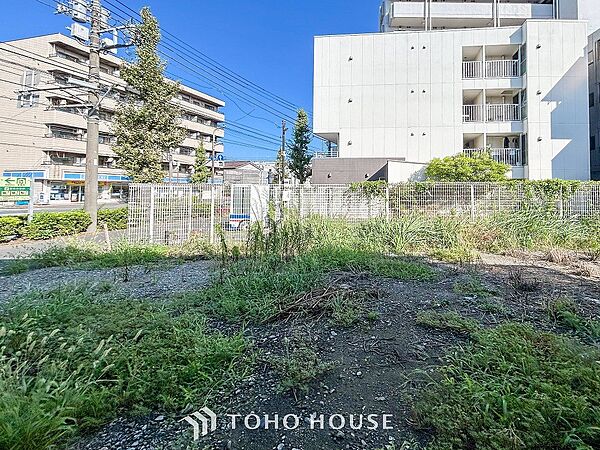 忙しく過ぎゆく日常を置き去るほど、ゆったりした時間が流れる住環境。