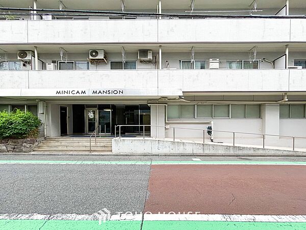 時間のゆとりと空間、爽やかな陽光がもたらす光と風を贅沢なまでに感じる暮らしが始まります。