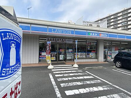 24時間営業ですので、急な買い物に便利です。