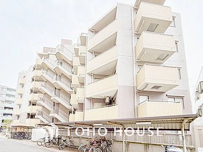 外観:流行に左右されず、将来にわたって価値が継続する「上質」な佇まい。 外観:流行に左右されず、将来にわたって価値が継続する「上質」な佇まい。
