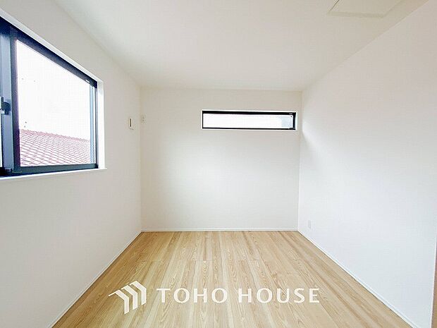 一日の疲れをいやしてくれる主寝室。自分時間を快適に過ごすプライベートルーム。