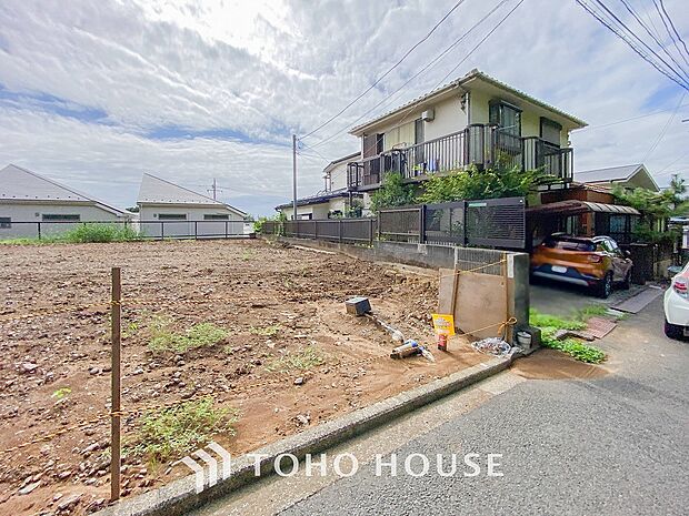 閑静な住宅地で小さなお子様がいるご家族にも安心な住環境が魅力です。