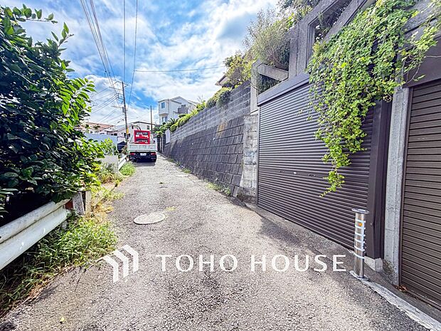忙しく過ぎゆく日常を置き去るほど、ゆったりした時間が流れる住環境。