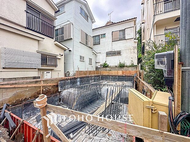 快適な閑静な住宅地で穏やかな暮らしを実現できるロケーションです。