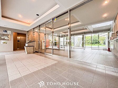 防犯対策の「オートロック」を採用。マンション住人以外の侵入を防ぐために設置しました。
