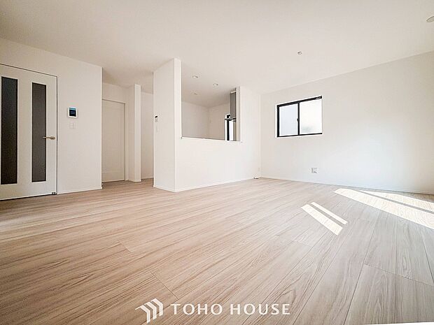ここにはみんなが集い、食事と楽しい会話が始まるスペース。
