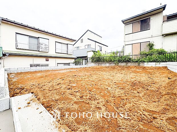表現された空間は豊かな光と風を纏い、暮らしの時間を豊かにしてくれます。