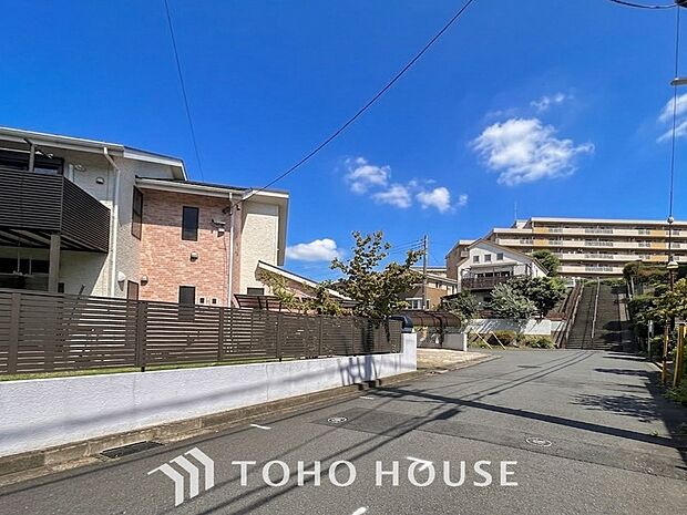 忙しく過ぎゆく日常を置き去るほど、ゆったりした時間が流れる住環境。
