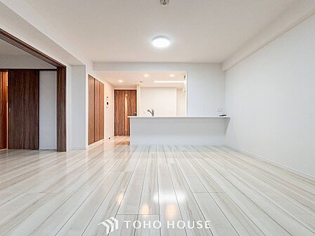 ご家族やお客様との時間など、多くの時を刻む空間。何気なく過ぎる時でさえも上質なひと時に。