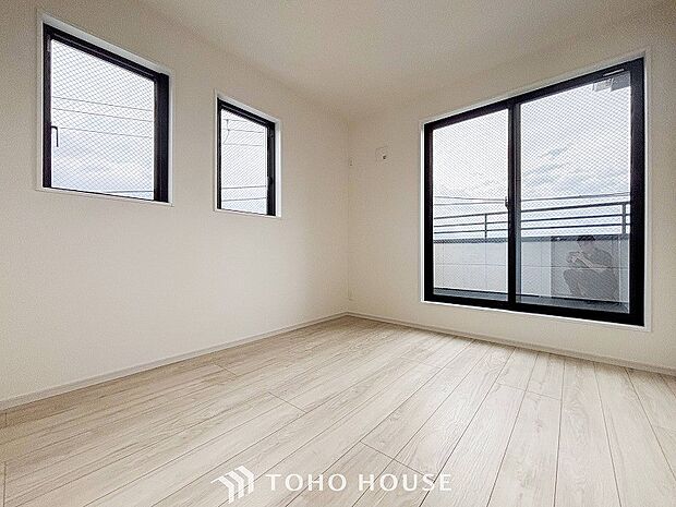 環境の良い場所にセンス良く暮らしたい、こだわりの室内には至福のシーンが繰り広げられます。