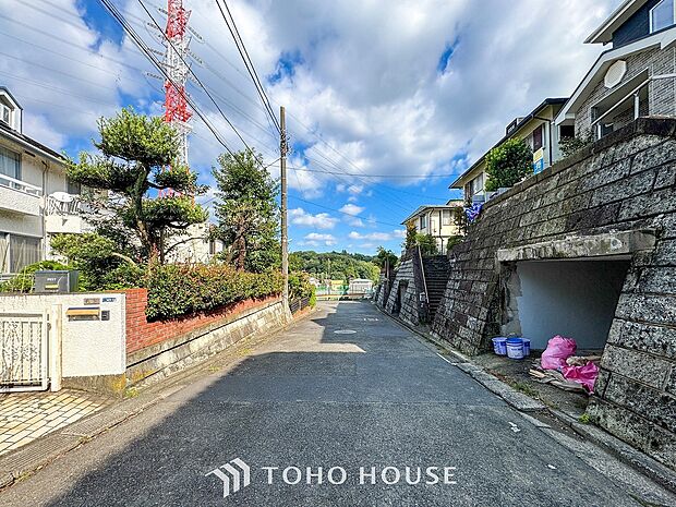 落ち着きのある閑静な住宅街。きっとここからご家族のかけがえのない想い出が作られることでしょう。