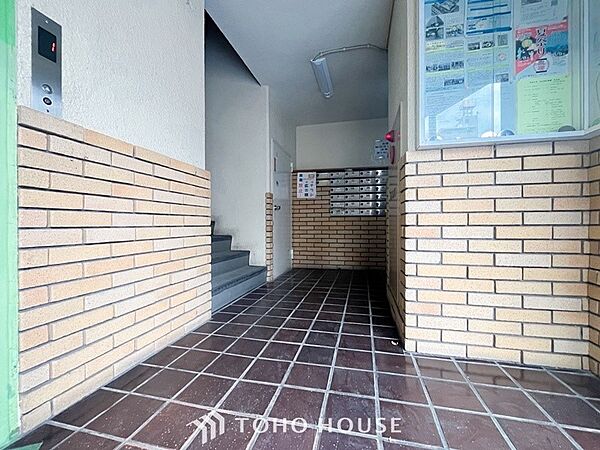 訪れるゲストや住む人を優しく迎え入れてくれる明るい空間です。