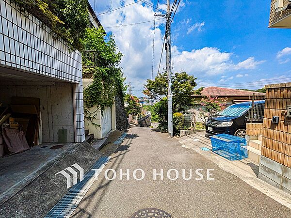 忙しく過ぎゆく日常を置き去るほど、ゆったりした時間が流れる住環境。