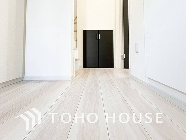 環境の良い場所にセンス良く暮らしたい、こだわりの室内には至福のシーンが繰り広げられます。