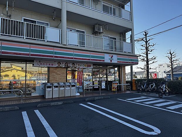 24時間営業ですので、急な買い物に便利です。