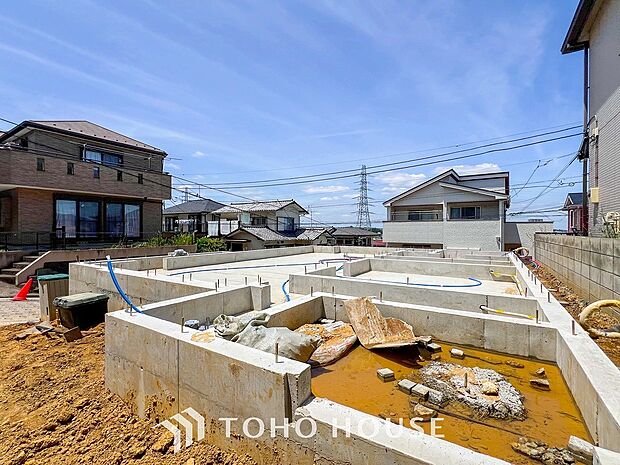 閑静な住宅地で小さなお子様がいるご家族にも安心な住環境が魅力です。