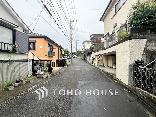 忙しく過ぎゆく日常を置き去るほど、ゆったりした時間が流れる住環境。