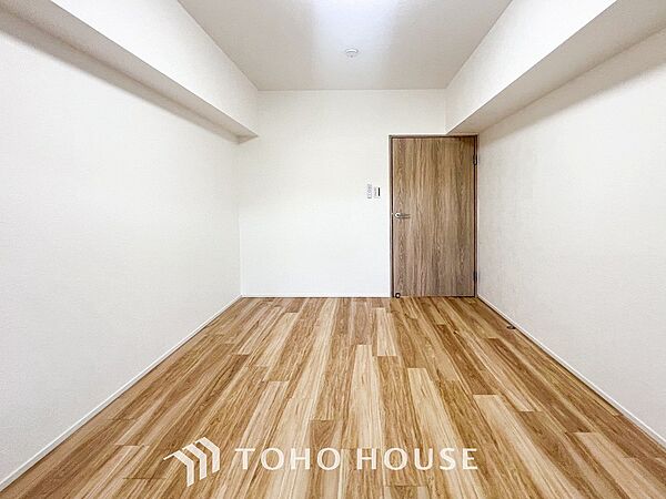 家族一人ひとりの大切なプライベート空間。感性で個性的に飾って頂けるようシンプルに仕上げてあります。