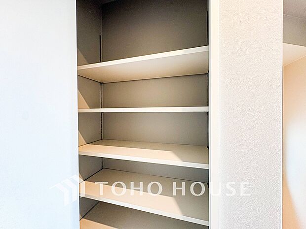 空間を余すところなく有効利用した収納は生活空間をより上質なものにしてくれるでしょう。