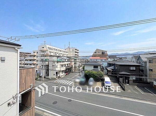 開放的で気持ちの良い眺望と青い空を満喫できます。