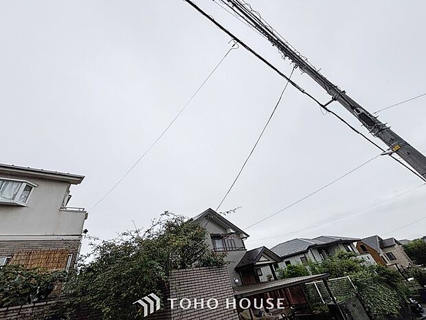 開放的で気持ちの良い眺望と青い空を満喫できます。