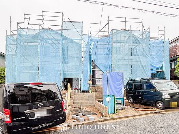 閑静な住宅街の一角、ひと時のくつろぎが生まれ、ゆっくりと愛着が育まれていきます。