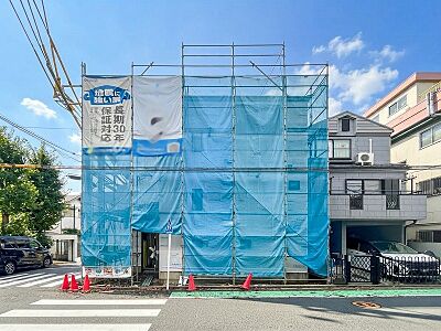 外観:時間のゆとりと空間、爽やかな陽光がもたらす光と風を贅沢なまでに感じる暮らしが始まります。 外観:時間のゆとりと空間、爽やかな陽光がもたらす光と風を贅沢なまでに感じる暮らしが始まります。