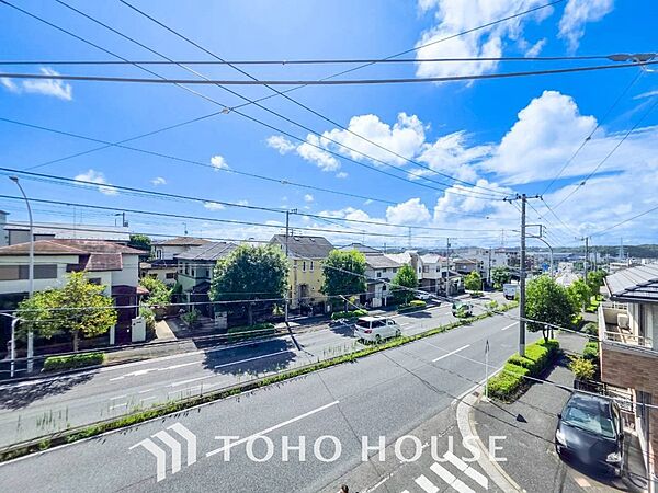 開放的で気持ちの良い眺望と青い空を満喫できます。
