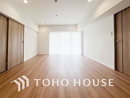 落ち着いた雰囲気に包まれた伸びやかな空間で、ゆったりと家族団らんの時間を過ごせます。
