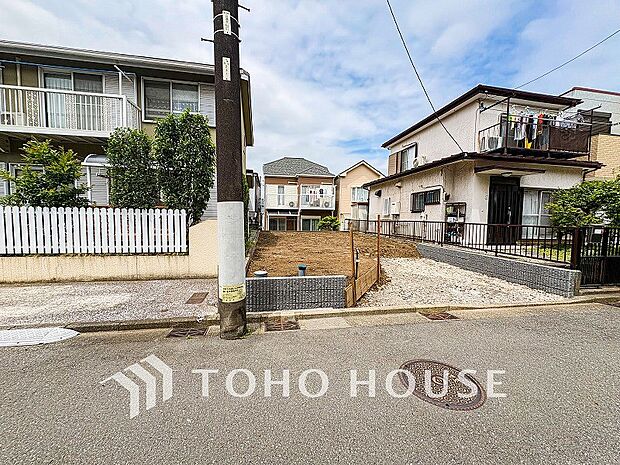 閑静な住宅地で小さなお子様がいるご家族にも安心な住環境が魅力です。