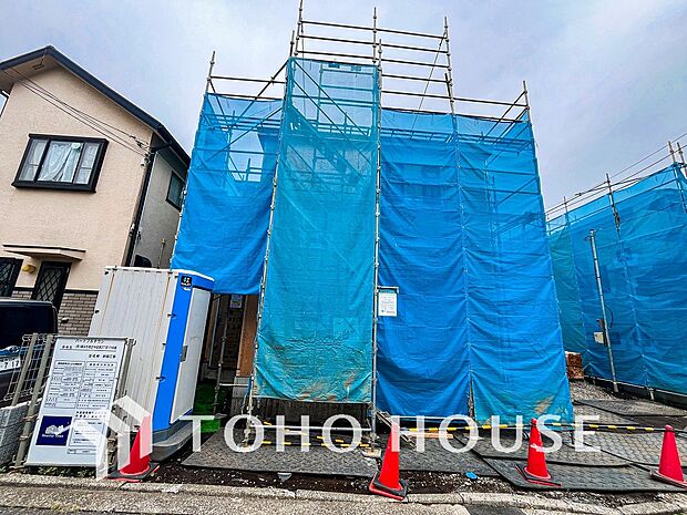 閑静な住宅街の一角、ひと時のくつろぎが生まれ、ゆっくりと愛着が育まれていきます。