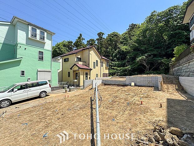 忙しく過ぎゆく日常を置き去るほど、ゆったりした時間が流れる住環境。