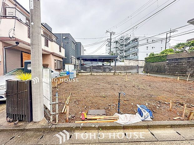 閑静な住宅地で小さなお子様がいるご家族にも安心な住環境が魅力です。
