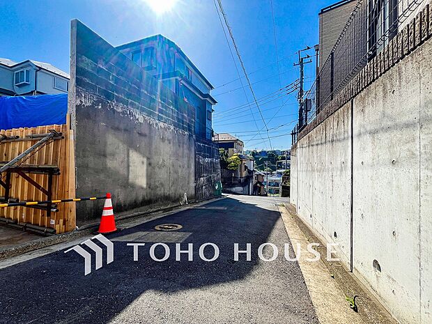 忙しく過ぎゆく日常を置き去るほど、ゆったりした時間が流れる住環境。