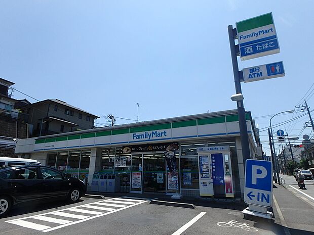 24時間営業ですので、急な買い物に便利です。
