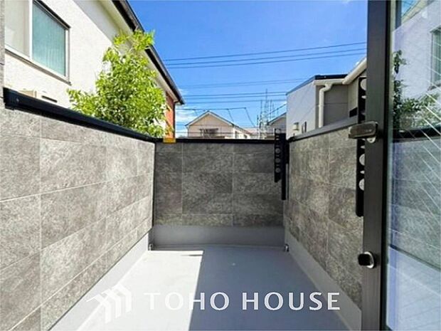 お部屋にも爽やかな風と暖かく柔らかな日差しが差し込み、毎日の暮らしを豊かに彩ります。