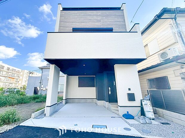 閑静な住宅街の一角、ひと時のくつろぎが生まれ、ゆっくりと愛着が育まれていきます。