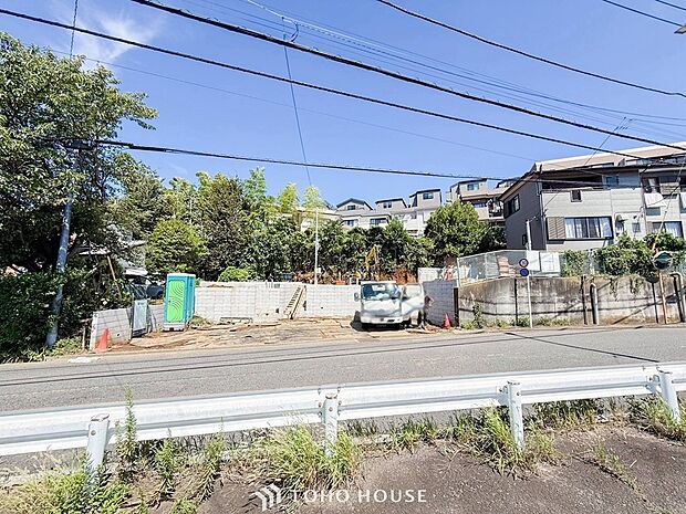 閑静な住宅地で小さなお子様がいるご家族にも安心な住環境が魅力です。