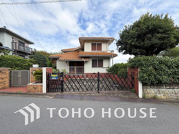 閑静な住宅地で小さなお子様がいるご家族にも安心な住環境が魅力です。