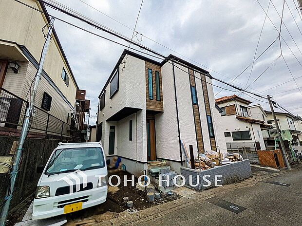 表現された空間は豊かな光と風を纏い、暮らしの時間を豊かにしてくれます。
