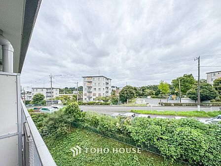 開放的で気持ちの良い眺望と青い空を満喫できます。