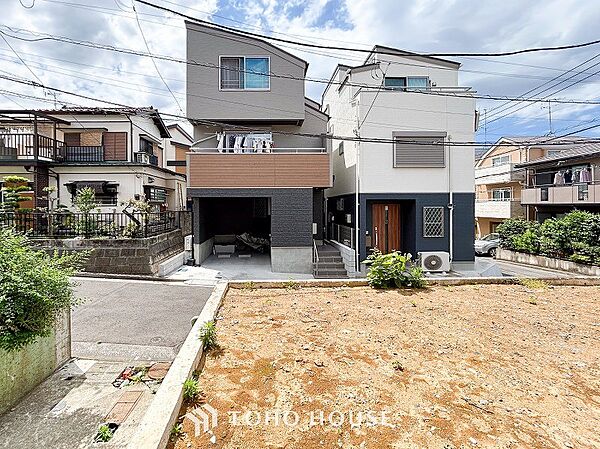 閑静な住宅地で小さなお子様がいるご家族にも安心な住環境が魅力です。
