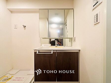 洗面台・洗面所ご家族の1日が始まり、1日の終わりを締めくくる洗面空間。
