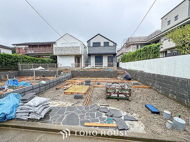 閑静な住宅地で小さなお子様がいるご家族にも安心な住環境が魅力です。