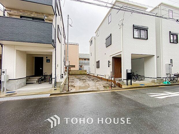 閑静な住宅地で小さなお子様がいるご家族にも安心な住環境が魅力です。