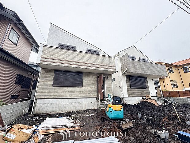 閑静な住宅街の陽当りに恵まれた土地。たくさんの想いが美しいカタチに彩られます。
