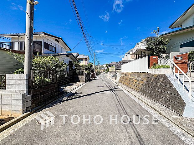 忙しく過ぎゆく日常を置き去るほど、ゆったりした時間が流れる住環境。