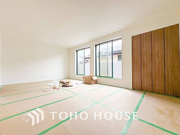 落ち着いた雰囲気に包まれた伸びやかな空間で、ゆったりと家族団らんの時間を過ごせます。