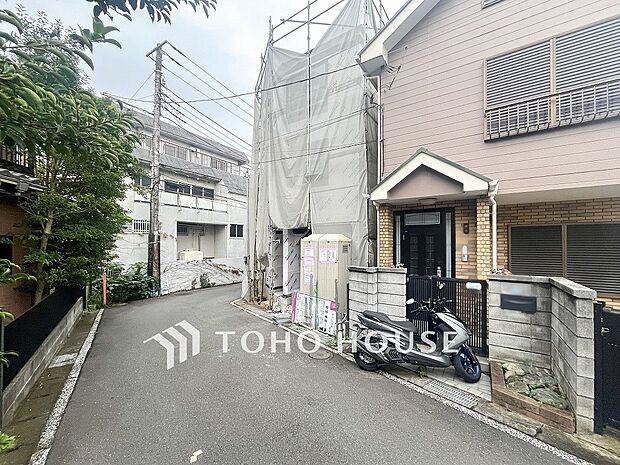 表現された空間は豊かな光と風を纏い、暮らしの時間を豊かにしてくれます。